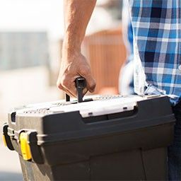 Coffrets et boîtes à outils garnies