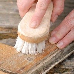 Outils de restauration et brosses