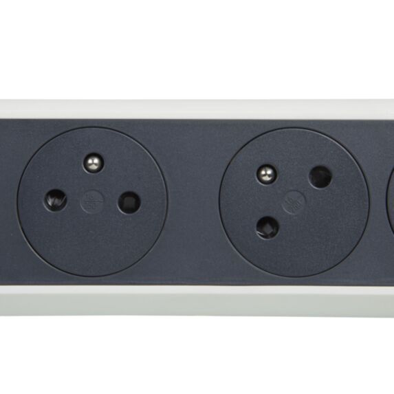 Rallonge multiprise bloc rotatif 4 prises 2P+T 1,5m - LEGRAND