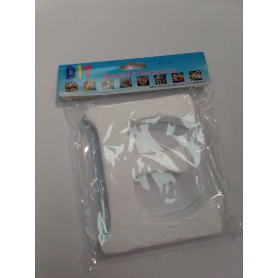 Lettre en polystyrène 15 cm à décorer 26 assortis - HOBBYWORLD